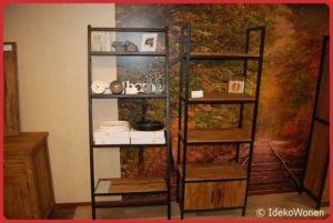 Boekenkast teakhout 2 deuren 70 cm breed