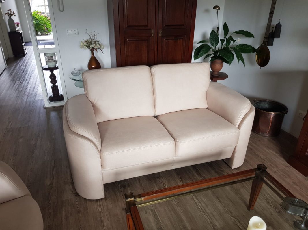 2 zits Dafne amarillo stof