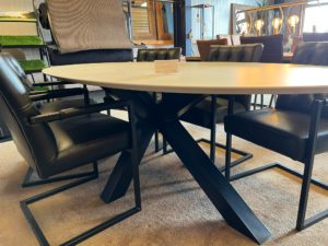 Showroom sale - Eettafel ovaal kunststof wit marmer look 220 cm