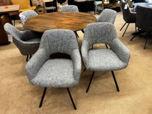 Showroom sale - 6x eetkamerstoel grijze stof met armleuning
