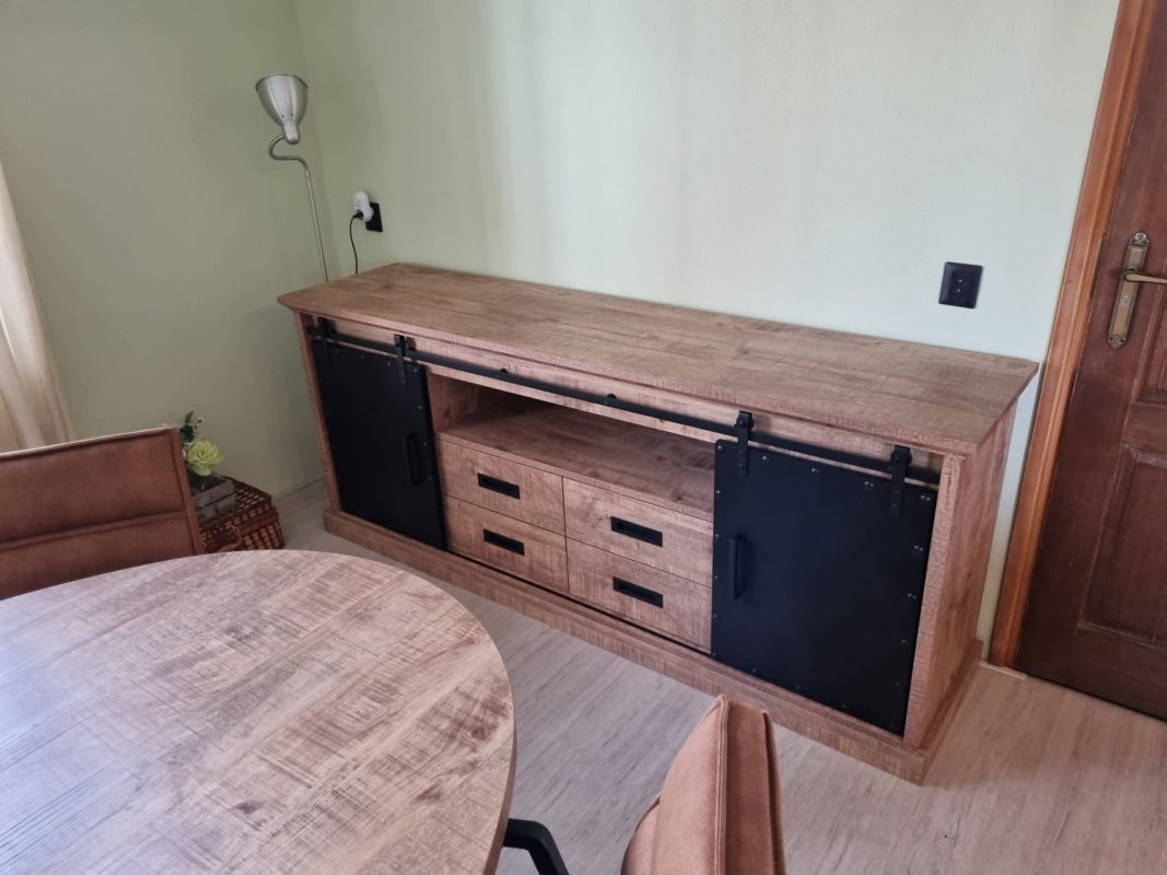 Dressoir Industry groot